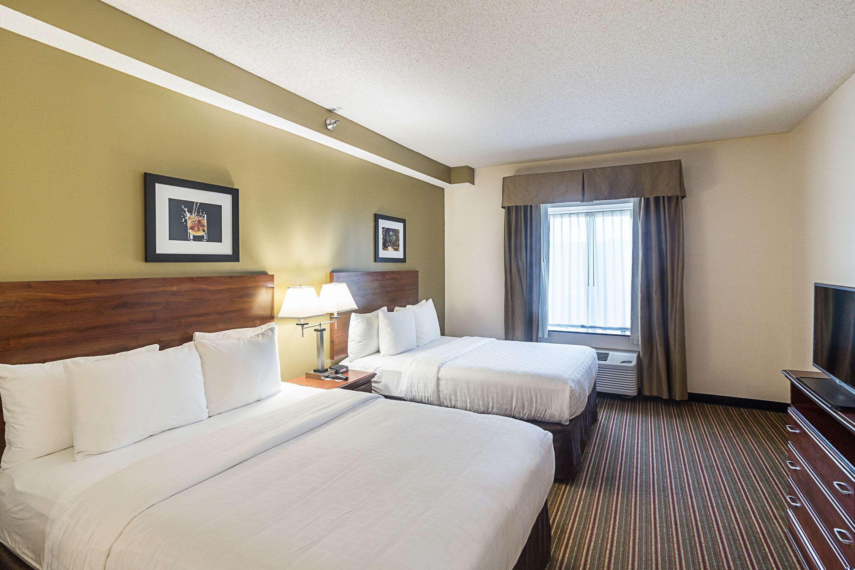 Quality Inn & Suites West Chase Houston Buitenkant foto