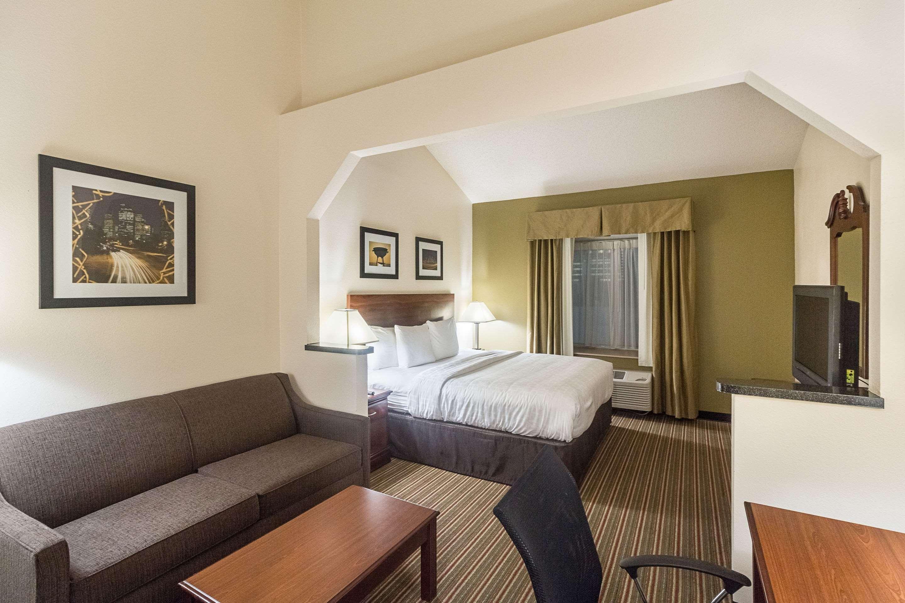 Quality Inn & Suites West Chase Houston Buitenkant foto