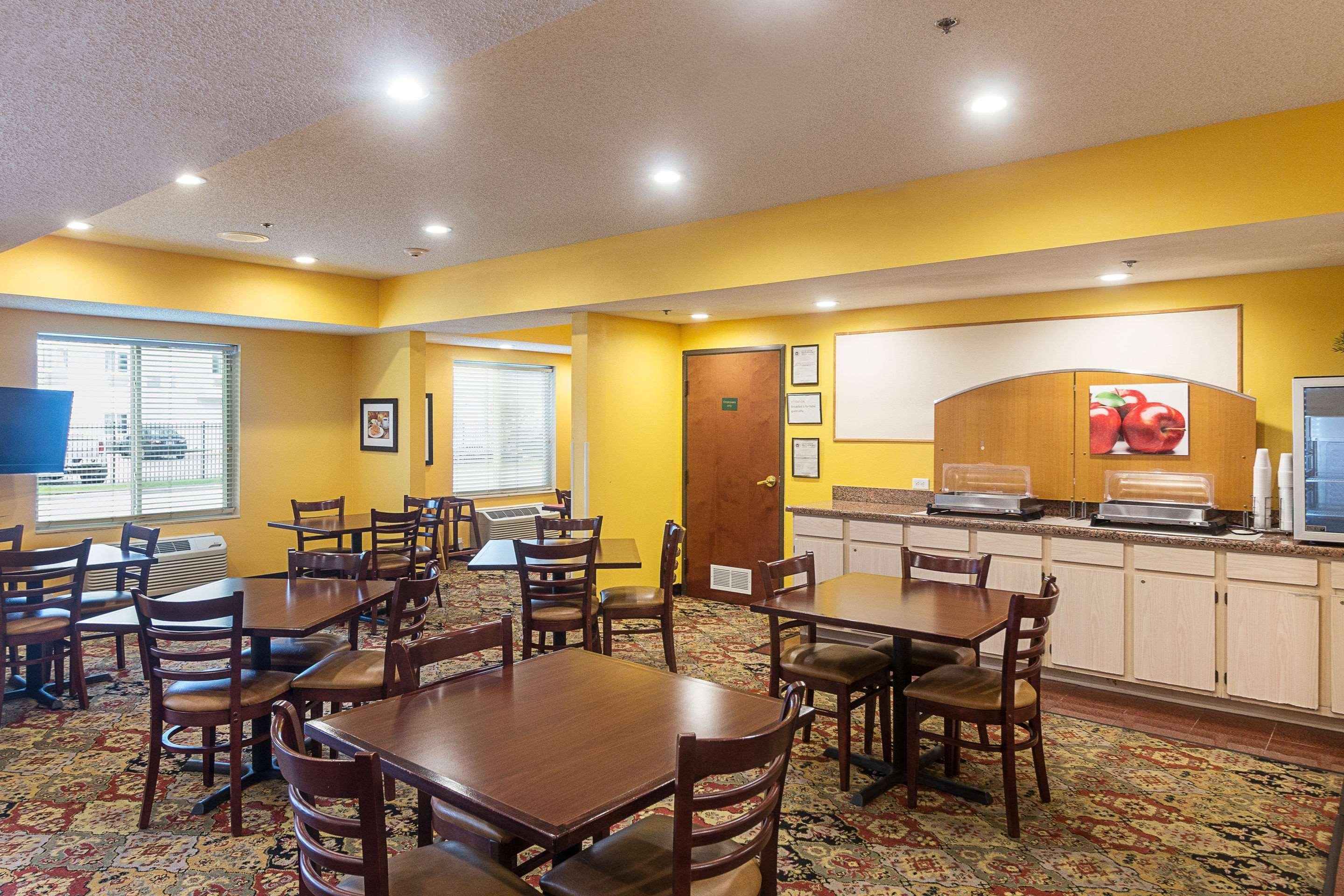 Quality Inn & Suites West Chase Houston Buitenkant foto