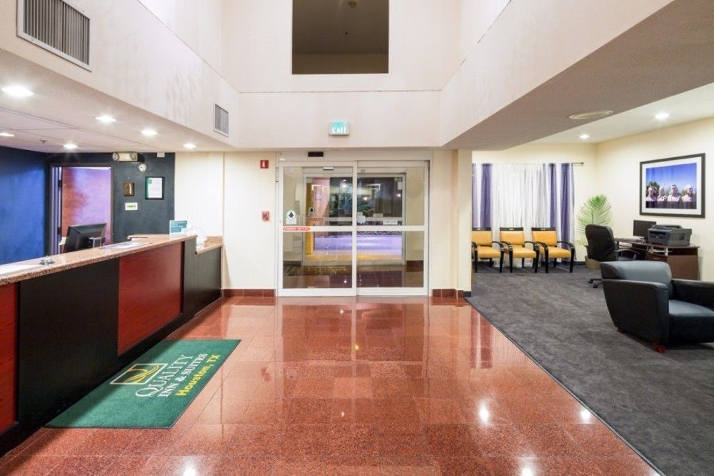 Quality Inn & Suites West Chase Houston Buitenkant foto