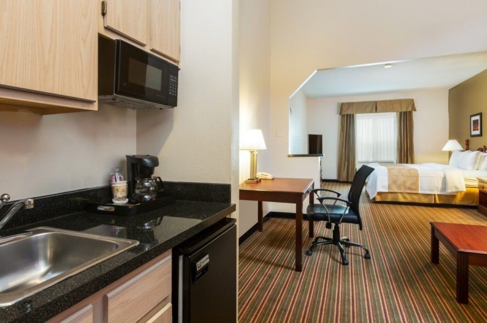 Quality Inn & Suites West Chase Houston Buitenkant foto